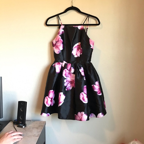Black and Pink Floral Sheen Skater Dress - Picture 2 of 5